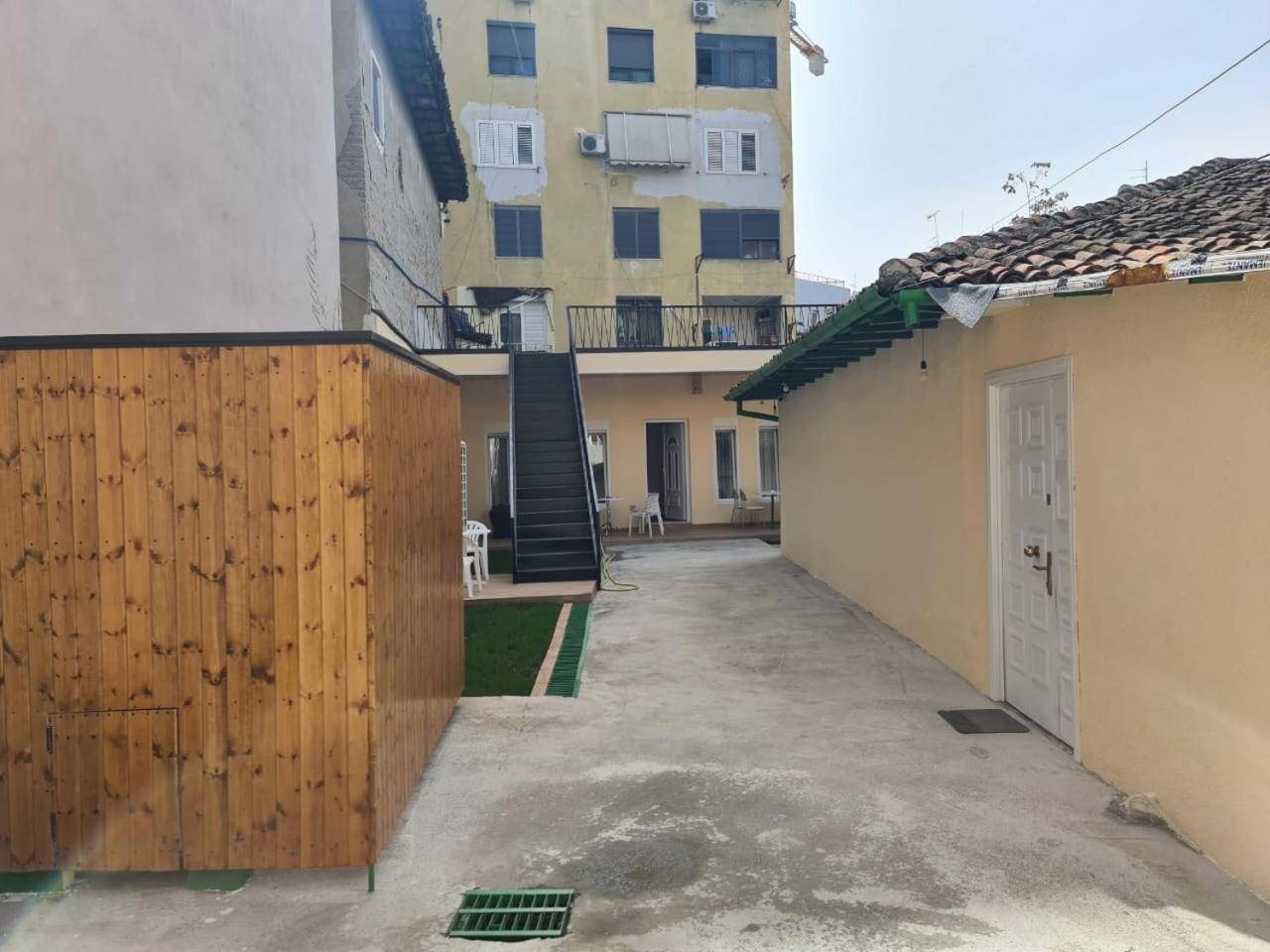 Tirana Center Apartaments ภายนอก รูปภาพ