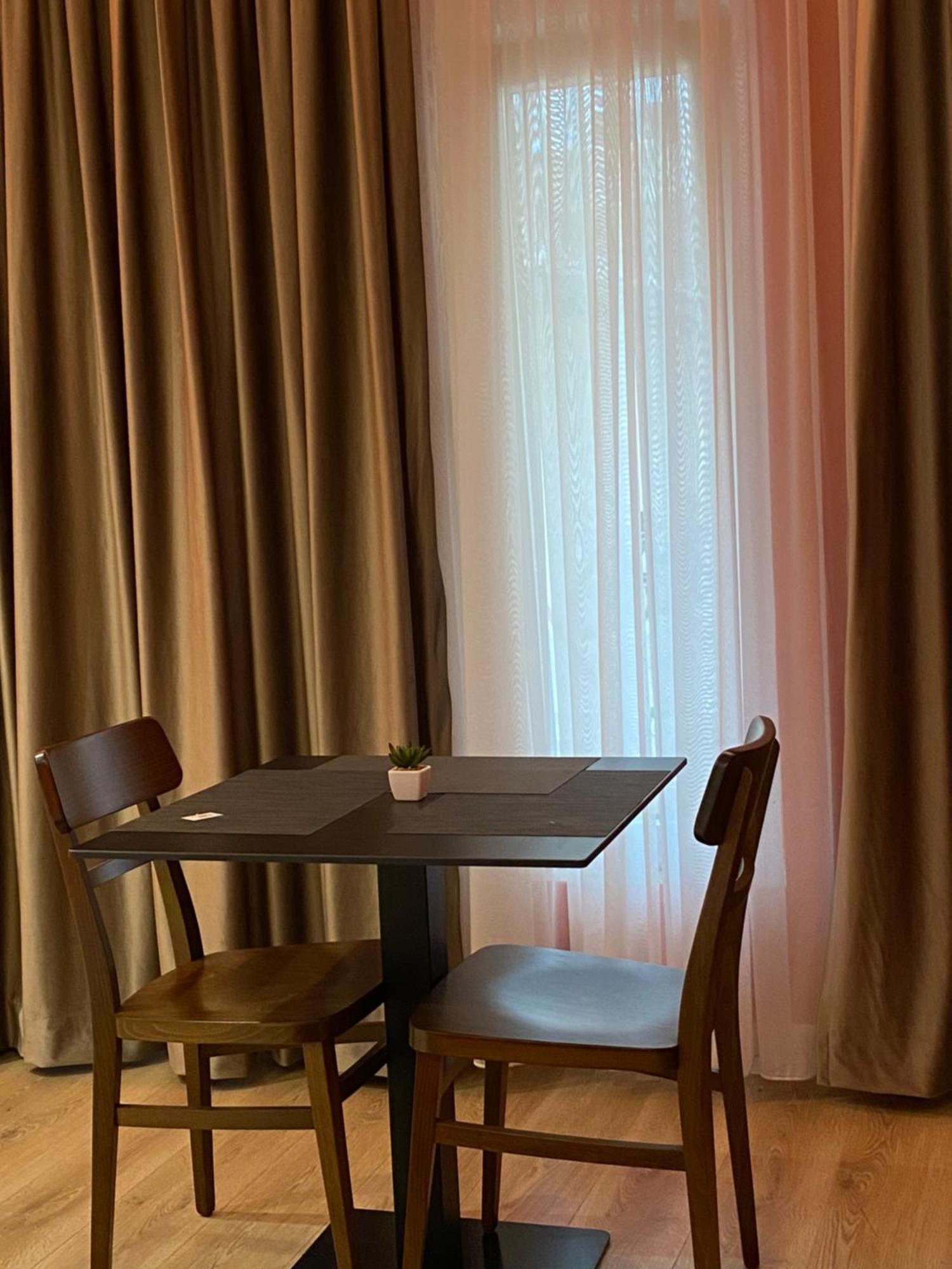 Tirana Center Apartaments ภายนอก รูปภาพ